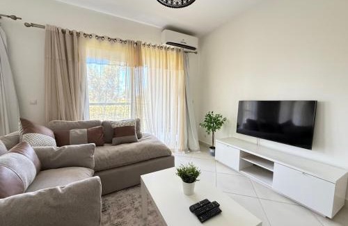 Shurtah al-Dakhlah Chalet De Esquí | Marassi North Coast Ground floor 3 bedrooms Direct on The Address Golf course - Access to Crystal Lagoon -Steps to El Alamein hotel & Marina