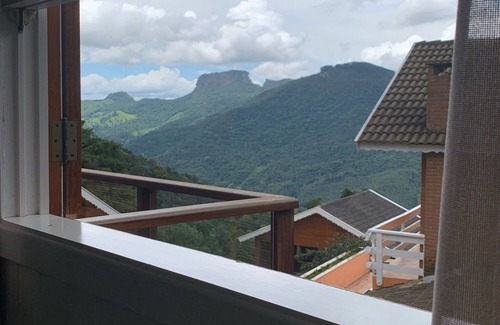 Campos do Jordao Cabaña | Maravilhosa Casa de Campo em Condomínio Fechado