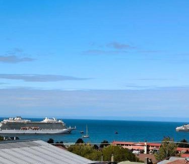Punta Arenas Apartamento | Maravilloso vista al estrecho