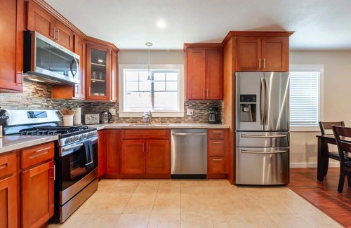 Northside Casa | ¡NUEVO!Casa 3BR - Nivel superior | Centro médico regional de San José | SAP San Jose Mc