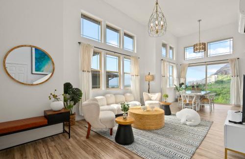 Makaha Valley Casa | @ Marbella Lane - 3BR w/amazing MT & Ocean Vistas