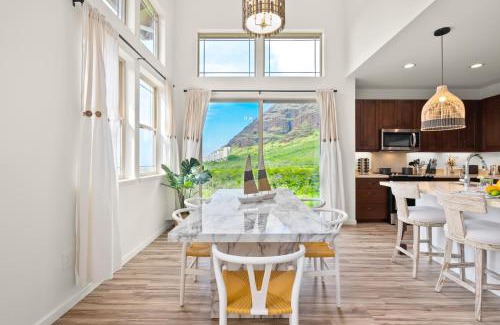 Makaha Valley Casa | @ Marbella Lane - 3BR w/amazing MT & Ocean Vistas