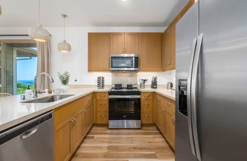 Makaha Valley Casa | @ Marbella Lane - 4BR w/ Splendid MT + Ocean Views
