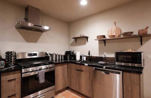 Panorama Heights Cabaña | @ Marbella Lane - Moon Designer Home Close to Jtnp
