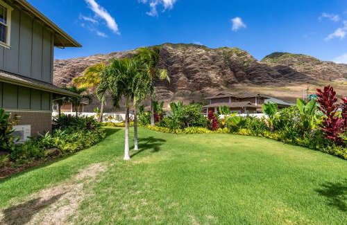 Makaha Valley Casa | @Marbella Lane-Pōmaika'i LoveNest Ocean+MT View