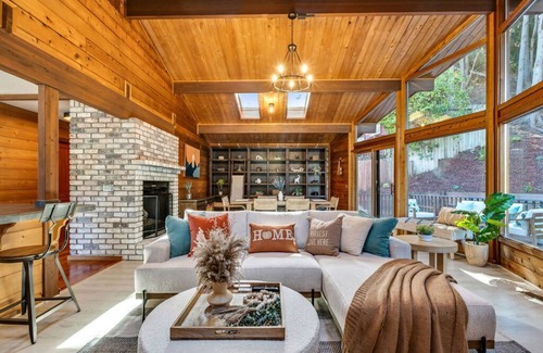 Vallemar Casa | @ Marbella Lane - Rejuvenating Coastal Oasis