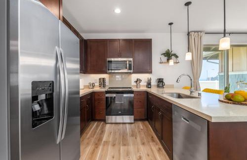 Makaha Valley Casa | @ Marbella Lane - Stylish House + Impressive Views