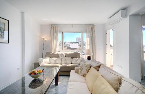 Nueva Andalucia Apartamento | Marbella Sleeps 8 Aircon Secure underground parking Ultra fast internet
