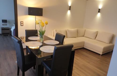 Liepaja Apartamento | MARBEO 5 Star Luxury Suites - Siena