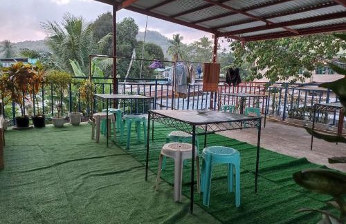 Coron Casa | Marbeth Inn