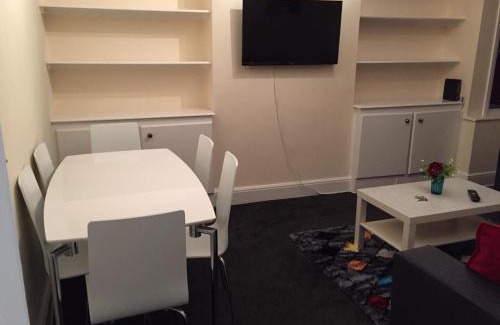 Tooting Casa | Marble Apartments Tooting House