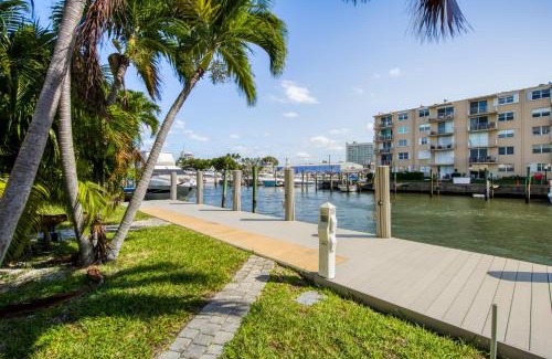 Lauderdale Harbours Casa | Marble House in Lauderdale Harbours