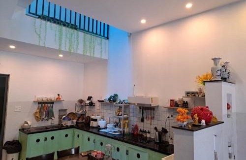 Hoa Vang Casa | Marble Mountain Homestay - Earth Element