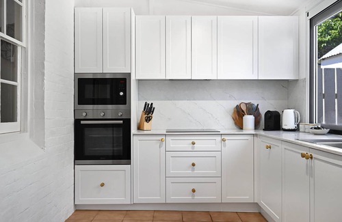 Orange Casa | March Townhouse - Central & Leafy, Pets Allowed