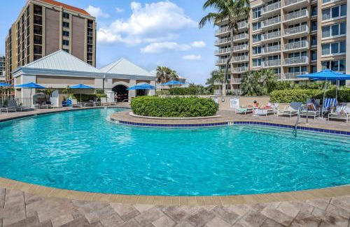 Marco Island Apartamento | Marco Beach Ocean Resort Condominiums #605
