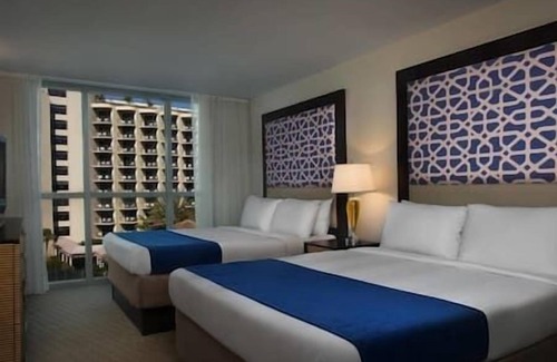 Marco Island Complejo | Marco Crystal Shores Beachfront Resort & Spa