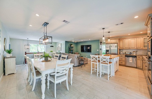Marco Island Casa | Marco Island Family Home: Pool, Lanai, Backyard!