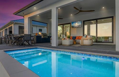 Marco Island Villa | Marco Luxe Retreat Waterfront