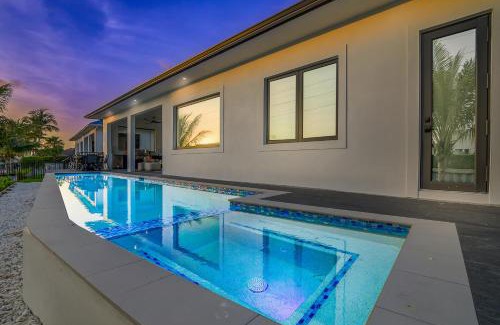 Marco Island Villa | Marco Luxe Retreat Waterfront