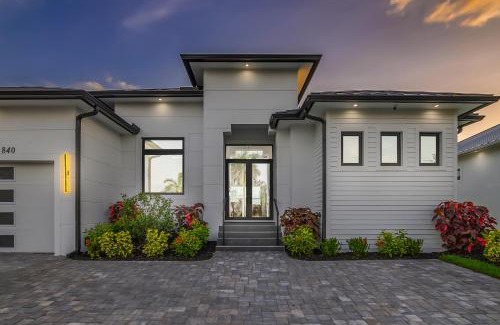 Marco Island Villa | Marco Luxe Retreat Waterfront