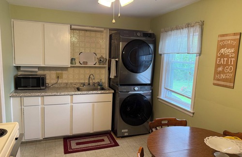 Marcy Apartamento | Marcy 2BR UP on the Erie Canal!