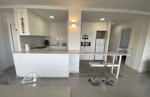 Mas Pinell Apartamento | Mare Nostrum 3D 541 - Vistas a la playa, aire, renovado