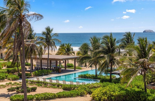 Darío Galeana Villa | Marea Beachfront Villa A1