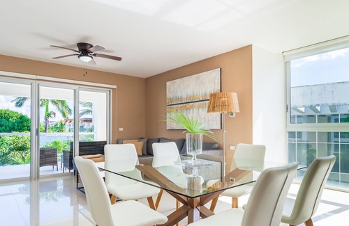 Puerto Juarez Apartamento | Mareazul Casa Sol 2 Bedroom Apts by Redawning
