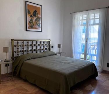 Posillipo Casa | marechiaro ibiscus