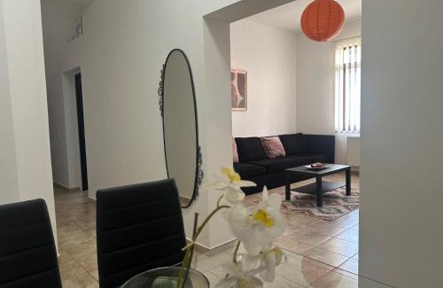 Magurele Apartamento | Mares Rentals Residence Magurele