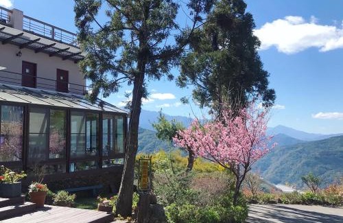 Ren'ai Casa | Margaret Garden Villa