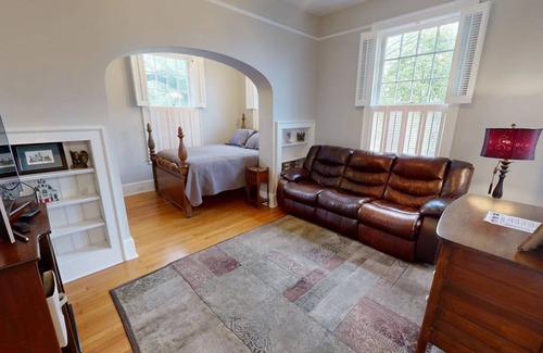 Lake Charles Apartamento | Margaret Manor on Park Ave