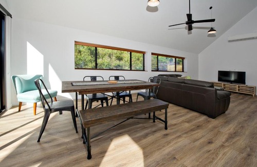 Margaret River Chalet De Esquí | Margaret River Bungalow-1-street - pet friendly