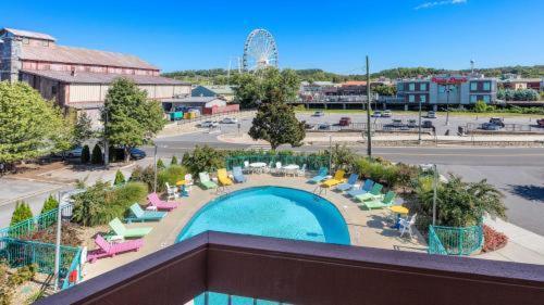 Pigeon Forge Hotel | Margaritaville Island Inn