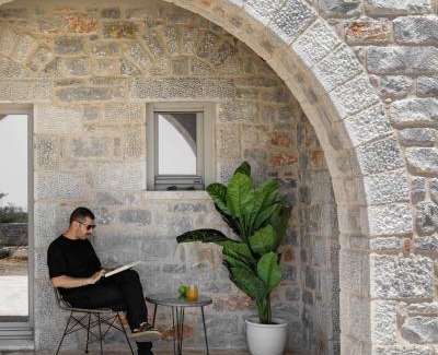 Omales Hotel | Margazi Areopolis Luxury Rooms