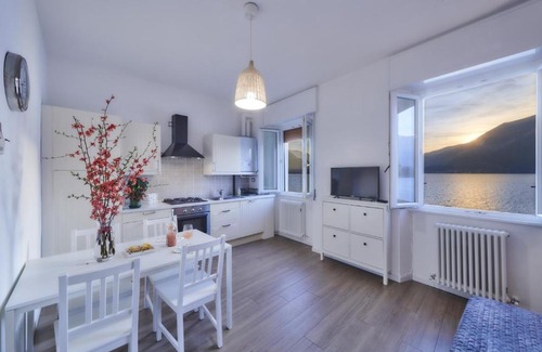 Fiumelatte Apartamento | Margherita House
