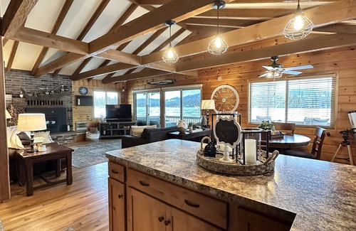 Newport Casa | “Margie” Sacheen Lakehouse with Private Dock and Beach