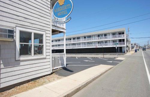 Hampton Hotel | Marguerite Motel