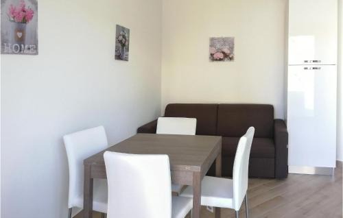 Badesi Apartamento | Mari E Monti