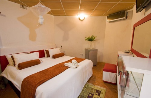 Lusaka Cabina | Maria Adams Lodge