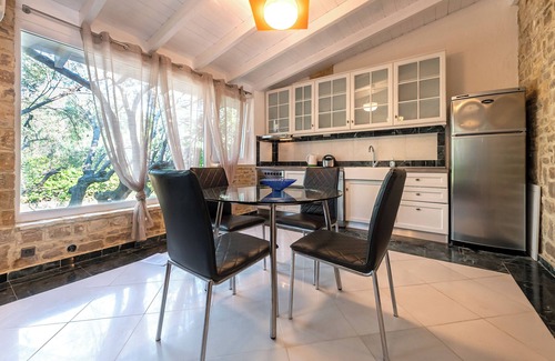 Elia Apartamento | Maria Elena Villas