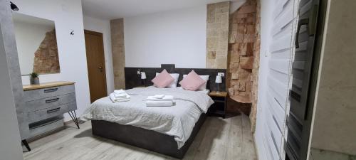 Nazareth Casa | Maria's GuestHouse - Uphill View of Nazareth F