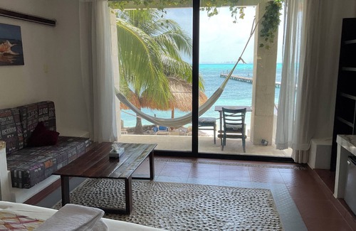 Isla Mujeres Hotel | Maria's Kan Kin with Private Beach