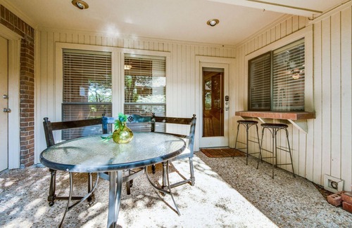 Carrollton Casa | Maria's Secret Garden