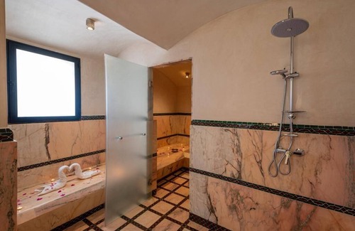Oulad Hassoune Casa | MARIA TOWERS