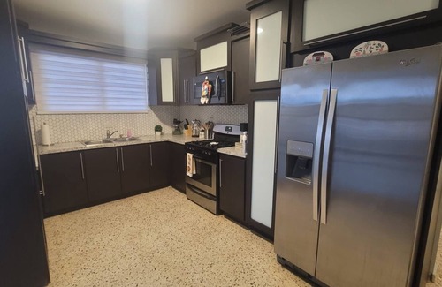 Camuy Casa | Marie Guest House w A/C