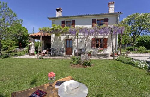 Rasa Casa | Marija-Lorena in Gora Glušići - Haus für 4 Personen