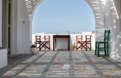 Parasporos Apartamento | Marili Apartments, Apt # 4 junto al mar