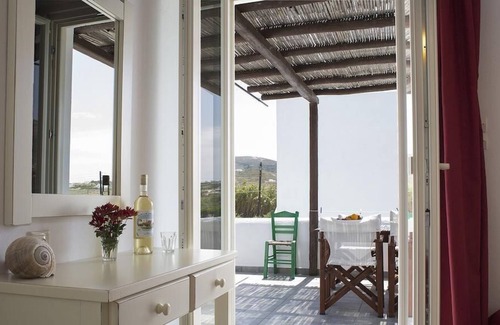 Parasporos Apartamento | Marili Apartments, Apt # 1 junto al mar