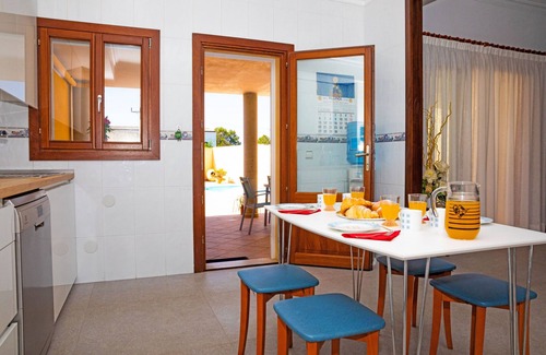 Muro Chalet De Esquí | Marimar 039 fantástica casa ideal grupos con piscina, aire acondicionado, barbacoa y WiFi